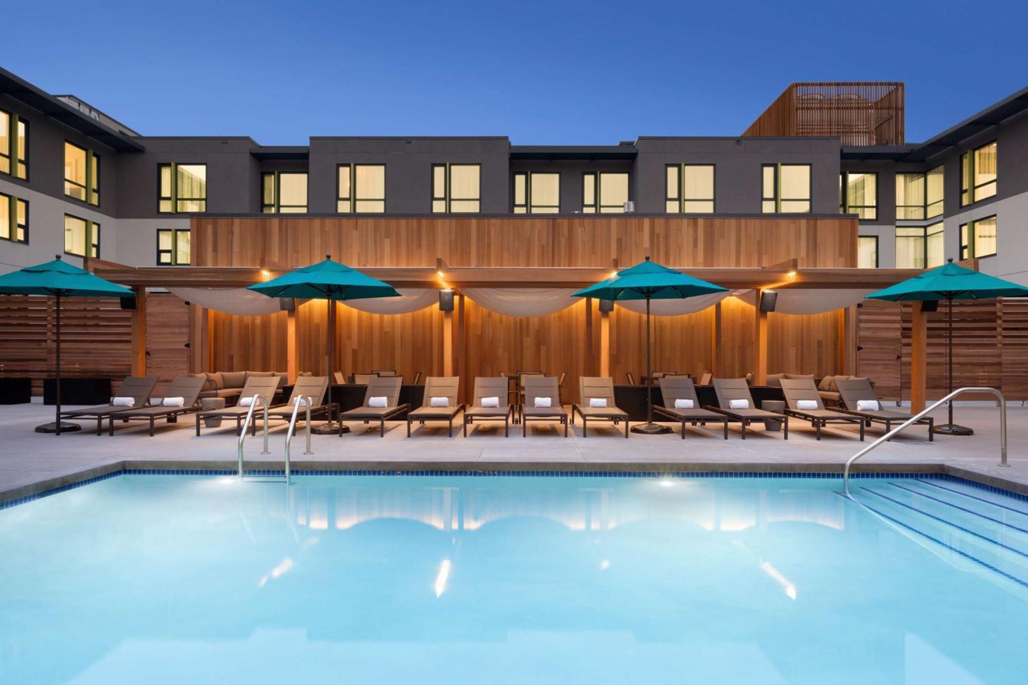 Embassy Suites By Hilton Boulder Eksteriør billede